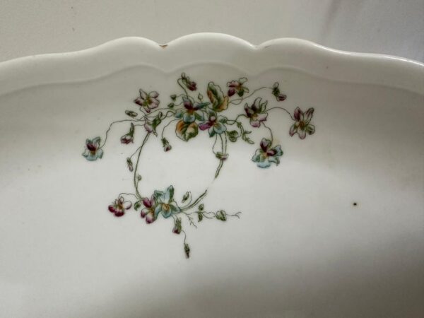 Travessa Oval — Porcelana VIENNA –- Áustria — Detalhe floral - Image 3