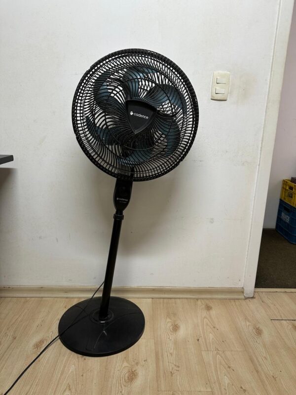 VENTILADOR de pedestal — CADENCE — 50 cm de diâmetro