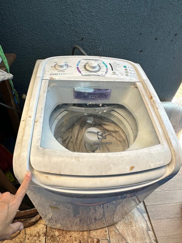 MÁQUINA de LAVAR ROUPAS — Electrolux — 8 kg  - Image 4