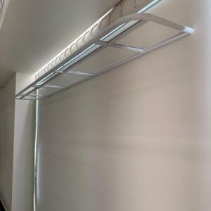 2 ARARAS SUSPENSAS DE PAREDE — FERRO TUBULAR BRANCO — ARAMADO — Valor por peça