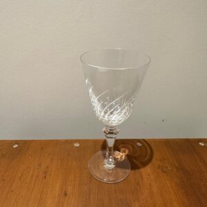 TAÇA CRISTAL LAPIDADO STRAUSS — BRANCO OU PORTO — LOTE DE 6 e 10 UNIDADES — Temos 5 lotes no total - Valor por lote - P003.505