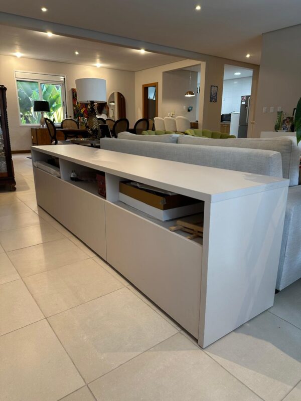 RACK OU BALCÃO DE APOIO — MDF — TOM FENDI — 3 GAVETÕES - Image 3
