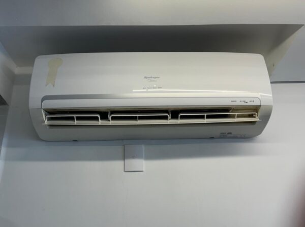 AR CONDICIONADO — MIDEA — INVERTER — FRIO — 18 MIL BTUs