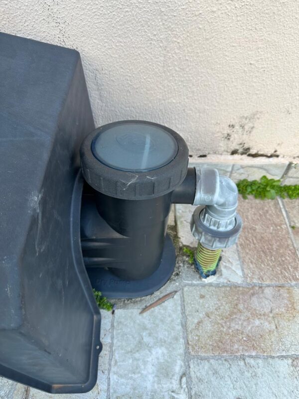 PISCINA IGUI KEE — 10 MIL LITROS — BANCO EM UMA EXTREMIDADE — ESCADA DE DOIS DEGRAUS NA OUTRA — MOTOR EXTERNO E FILTROS — CASCATA CANHÃO DE ÁGUA EM INOX - Image 7