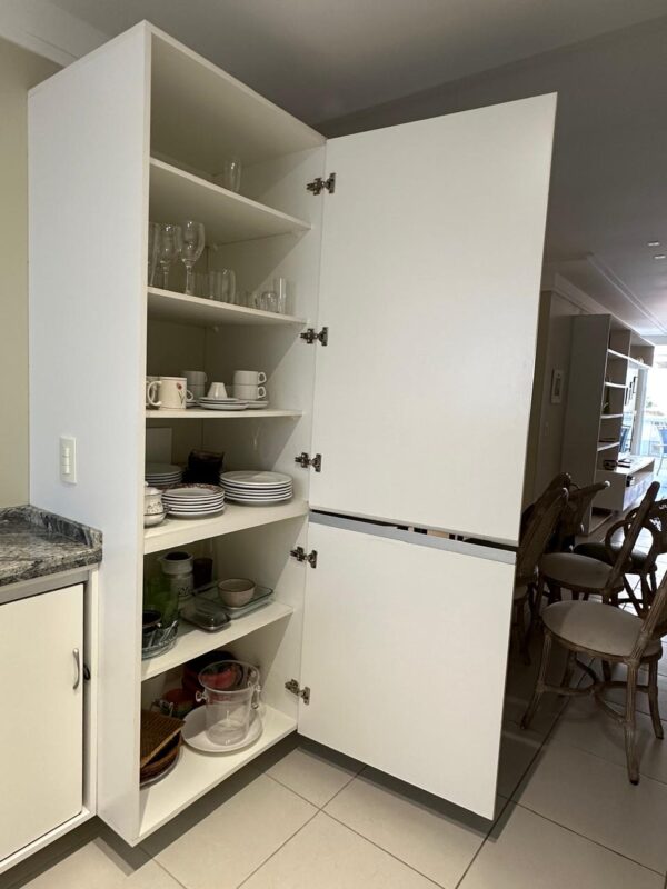 ARMÁRIO DE COZINHA OU LAVANDERIA — PEÇA GRANDE COM PRATELEIRAS INTERNAS — INTERRUPTOR NA LATERAL — MDF - Image 9