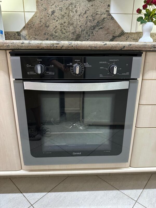 COZINHA INTEIRA — FORMAPLÁS — FORMATO EM “U” — ARMÁRIOS + BANCADA GRANITO + GAVETAS + NICHOS PARA MICROONDAS, MÁQUINA DE LAVAR E PARA GELADEIRA + MESINHA DE COPA EM PEDRA ACOPLADA + COOKTOP 4 BOCAS ELÉTRICO BRASTEMP + FORNO CONSUL VIDRO E INOX + EXAUSTOR ELECTROLUX BRANCO DE 60 CM  - Imagem 7