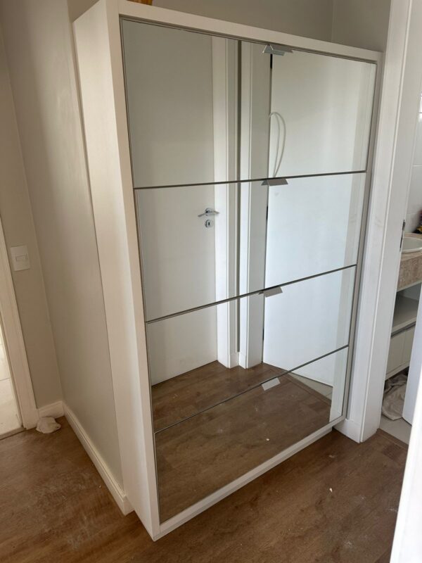 SAPATEIRA ESPELHADA - TODA EM MDF BRANCO