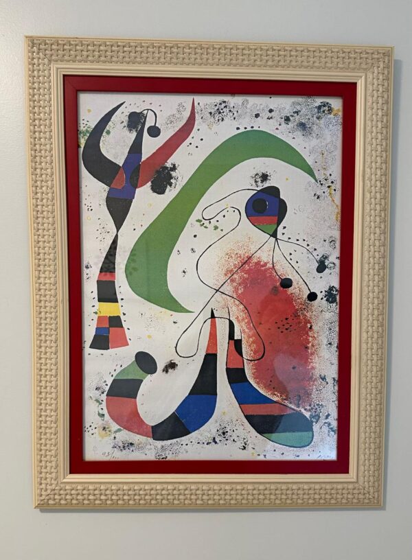 2 GRAVURAS — IMPRESSÃO — COLORIDAS — MIRÓ — MOLDURA MADEIRA