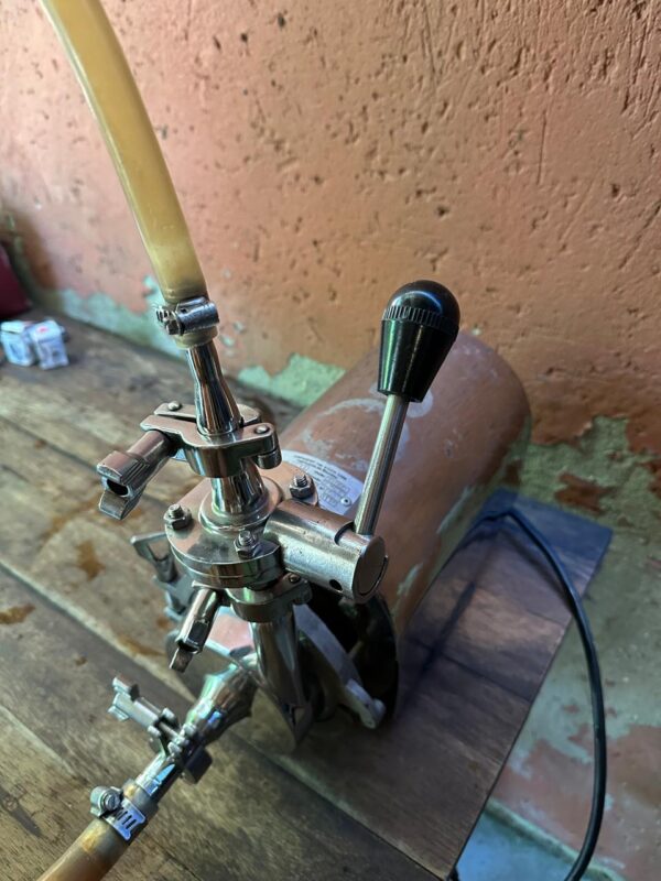 BOMBA ALIMENTÍCIA — TORNOCAR — MODELO BCT 1 — PARA ALTAS TEMPERATURAS — FEITA SOB ENCOMENDA EM 2016 — ½ CAVALO DE POTÊNCIA — INOX + 4 BRAÇADEIRAS INOX + 2 CAIXAS NOVAS DE SELO MECÂNICO — NÃO TEVE NEM UM ANO DE USO - Image 10