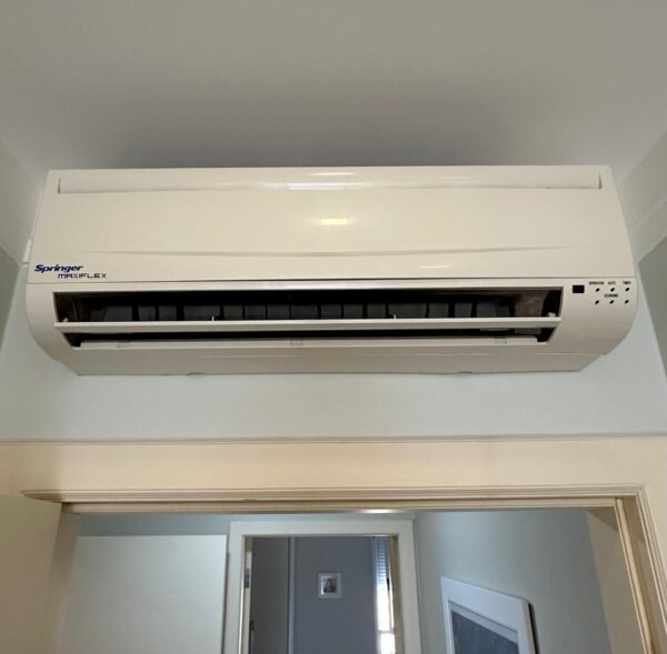 AR CONDICIONADO SPRINGER — MAXFLEX — 9 MIL BTUs — FRIO