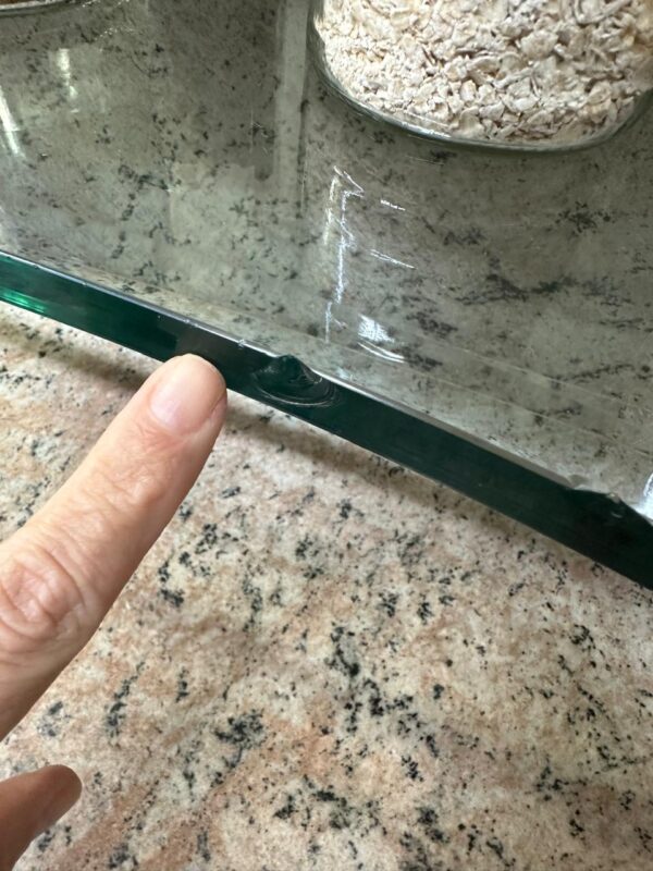COZINHA INTEIRA — FORMAPLÁS — FORMATO EM “U” — ARMÁRIOS + BANCADA GRANITO + GAVETAS + NICHOS PARA MICROONDAS, MÁQUINA DE LAVAR E PARA GELADEIRA + MESINHA DE COPA EM PEDRA ACOPLADA + COOKTOP 4 BOCAS ELÉTRICO BRASTEMP + FORNO CONSUL VIDRO E INOX + EXAUSTOR ELECTROLUX BRANCO DE 60 CM  - Imagem 3