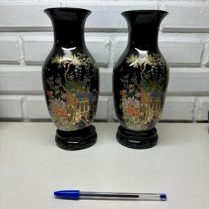 PAR DE VASOS PORCELANA CHINESA - ORIGINAIS - COM DOURADO