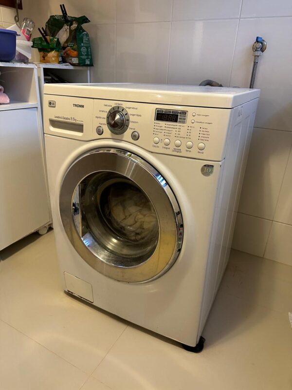 MÁQUINA LAVA E SECA —  LG — 8,5 KG — MODELO MAIS ANTIGO