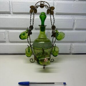 LICOREIRA COM SUPORTE EM LATÃO RETORCIDO - ANTIGO + 05 COPINHOS VIDRO FINO 