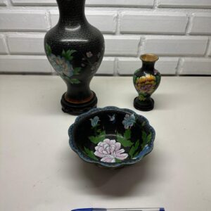 CONJUNTO COM 02 VASOS E 01 BOWL CHINESES - ORIGINAIS - METAL ESMALTADO COM PINTURA COM DETALHES DOURADOS