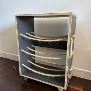 SAPATEIRA DESCOLADA ! — DESENHO EXCLUSIVO — MADEIRA NAVAL — ACABAMENTO PRETO — DETALHE DAS PRATELEIRAS DE CORDAS — L081.07