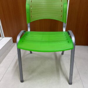 CONJUNTO COM 3 CADEIRAS DE ESCRITÓRIO - DIFERENTES ENTRE SI - C052.101