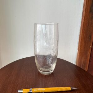 CRISTAL - COPOS - LOTE ÚNICO - 2 COPOS ABAULADOS ALTOS - LAPIDAÇÃO AZEITONA — R065.123