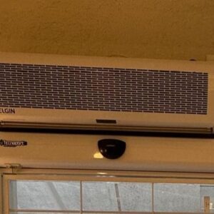 CORTINA DE AR - ELGIN - 90 CM - JÁ DESINSTALADA - SÓ PRECISA DE UMA LIMPEZA — T006.02