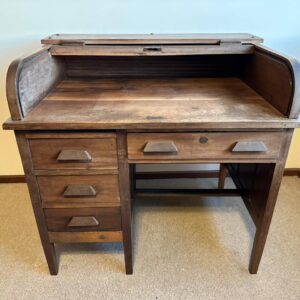 ESCRIVANINHA ANTIGA --- ANOS 1950 --- MARAVILHOSA --- E PEQUENA --- COM FECHAMENTO EM CORREDIÇA --- MARCAS DE USO, PORÉM MUITO CONSERVADA — M135.63