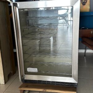 ADEGA CLIMATIZADA - MARCA VIKING - 220V - 26 GARRAFAS - EQUIPAMENTO MAIS ANTIGO - FUNCIONANDO — F067.08