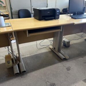 MESINHA DE APOIO PARA ESCRITÓRIO - SIMPLES — L085.219