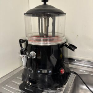 CHOCÓLATRAS E CHOCOLATIERS DE PLANTÃO - CHOCOLATEIRA PROFISSIONAL - 5 LITROS - MODELO CH 5L - PARA NÃO DEIXAR FALTAR... - FUNCIONANDO MUITO BEM - AS TRAVAS LATERAIS QUE SÃO DE PLASTICO SE QUEBRARAM NO USO, MAS NÃO INTEREFEREM NO FUNCIONAMENTO — V036.102