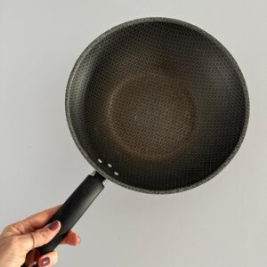 PANELA WOK COM CABO — L086.98