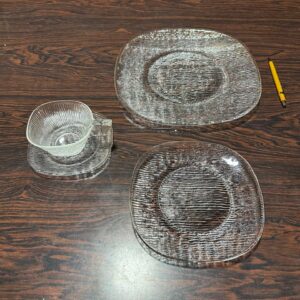 CONJUNTO DE CHÁ PARA 6 PESSOAS, MODELO ÁRTICA DA NADIR FIGUEIREDO DOS ANOS 1980 — B045.201