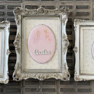 TRIO DE QUADRINHOS - MADEIRA + PINTURA PRATEADA + FUNDO TECIDO ROSA — J062.221