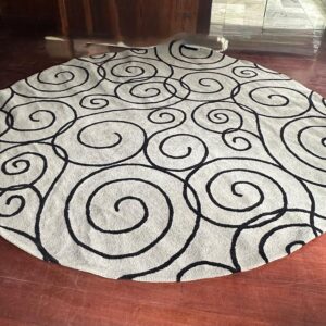 TAPETE AVANTI - TAPETE REDONDO - CINZA - ARABESCOS PRETOS — S084.01