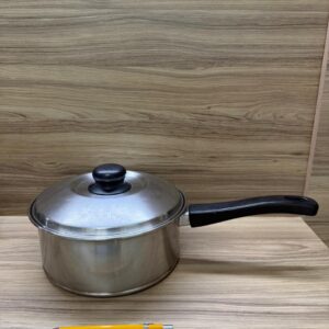 PANELA TRAMONTINA - CABO - FUNDO TRIPLO - COM TAMPA + ESCORREDOR INOX — I016.601