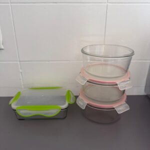 LOTE ÚNICO - 4 POTES DE VIDRO + 3 TAMPAS — J069.46