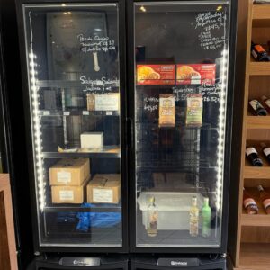 FREEZER DUPLO PRETO - VERTICAL - EXPOSITOR - GELOPAR - 945 LITROS - ANO 2023 — R095.15