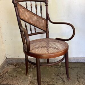 2 CADEIRAS THONET ORIGINAIS - AUSTRÍACAS - COM BRAÇO - PALHA AINDA ORIGINAL - Valor por peça — D034.204