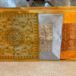 CONJUNTO COM 03 CAPAS NOVAS DE ALMOFADAS DE MARROCOS — G058.16