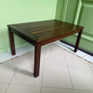 MESA DE CENTRO - MADEIRA RIPADA - TOK STOK - ÁREA EXTERNA COBERTA — A126.07