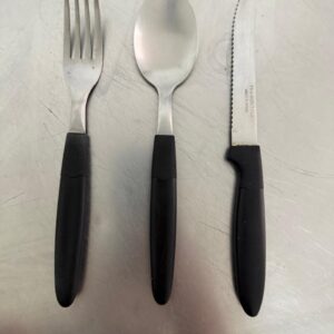 KIT TALHERES - GARFO + FACA + COLHER - TRAMONTINA - CABOS PLÁSTICOS — J070.17