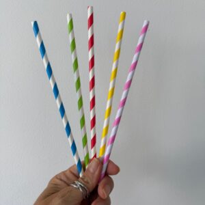 LOTE ÚNICO: 450 CANUDOS COLORIDOS DE PAPEL - EMBALADOS INDIVIDUALMENTE — J070.33