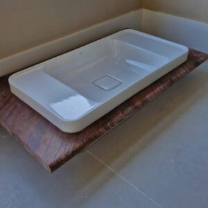 CUBA DE EMBUTIR RETANGULAR COM MESA - DECA + BANCADA MÁRMORE VOGUE - NUNCA INSTALADA — F068.11