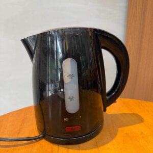 CHALEIRA ELÉTRICA - MONDIAL - 1 LITRO — R095.43