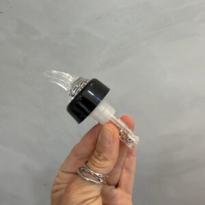 COMBO CLUBINHO DO VINHO: PEÇAS DIFERENTES... BOMBAS DE VÁCUO + TAMPAS + FILTRO + DOSADORES PARA DEGUSTAÇÃO + ABRIDOR — R095.57