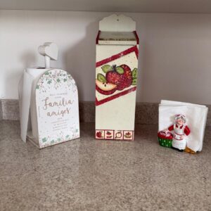 COMBO CADA COISA EM SEU LUGAR! - 1 PORTA-SACO + 1 PORTA-TOALHA PAPEL + PORTA-GUARDANAPOS — M144.06