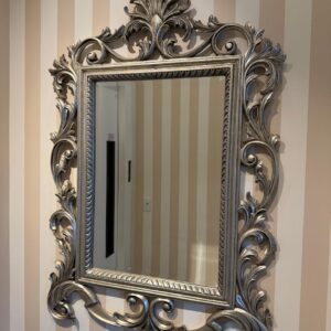 ESPELHO IMPONENTE - BISOTADO - MOLDURA CLÁSSICA - MADEIRA - PINTURA PRATEADA — R098.08
