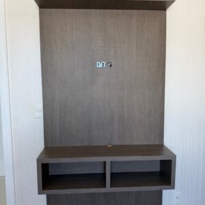 PAINEL MDF - PAREDE - PARA TV - COM NICHO PARA EQUIPAMENTOS — M146.10