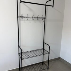 ARARA ARAMADA PRETA - COM CABIDEIRO E PRATELEIRA - TEMOS 2 PEÇAS - NOVAS - Valor por peça — A129.02