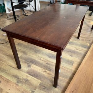 MESA RETANGULAR EM MADEIRA - TAMPO COMPENSADO— G063.11