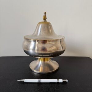 PEÇA ANTIGA - BOMBONIERE COM BANHO DE PRATA — R003.439