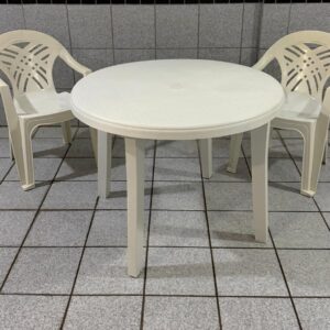 CONJUNTO PVC - MESA REDONDA + 2 CADEIRAS COM BRAÇO — C030.200