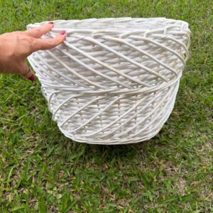 CESTO DE VIME - PINTURA BRANCA - PLÁSTICO PROTETOR INTERNO — S086.32